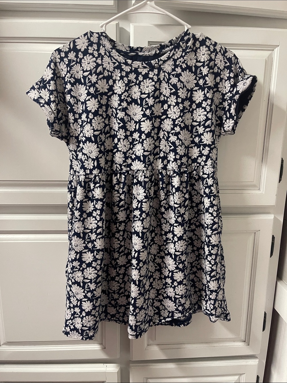 Vineyard Vines Navy and White Floral Short Sleeve Dress girls medium 10/12